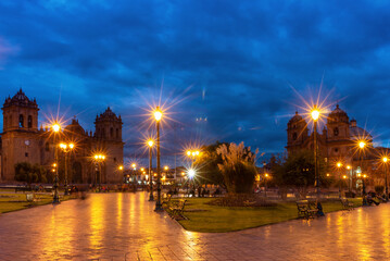 Plaza de Armas in Cusco at twilight, the historic capital of the Inca Empire. Peru - obrazy, fototapety, plakaty