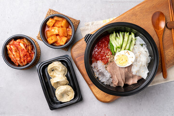 Cold noodles, Korean food, spicy noodles, beef, meat dumplings, dumplings, stir-fried pork, beef noodle soup, hangover soup, traditional, yukgaejang