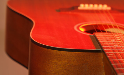 Tło muzyczne, czerwona gitara. - obrazy, fototapety, plakaty
