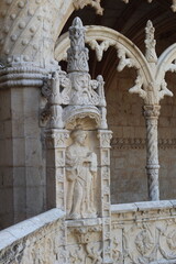 Obraz premium detail of the facade of the cathedral of st mary