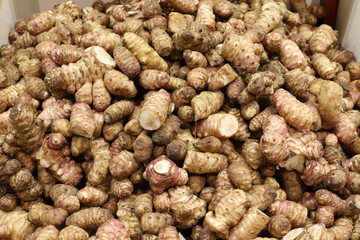 Vegetables and fruits are sold in January at the bazaar in Tel Aviv.