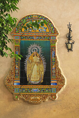 sevilla nuestra señora de las nieves ave maria virgen imagen de azulejo en la fachada de una  iglesia semana santa 4M0A5239-as24