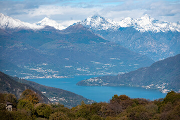 Fototapeta na wymiar Magnificent view of the southern Alps seen from Monte Crocione at lake Como