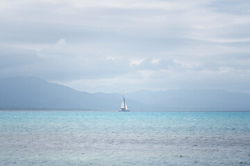 Obraz premium Sailboat in the Panamanian Caribbean
