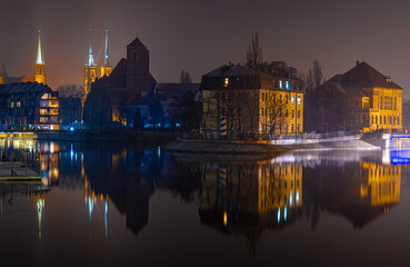 Fototapeta na wymiar View of Tumski island in Wroclaw in the night, Poland