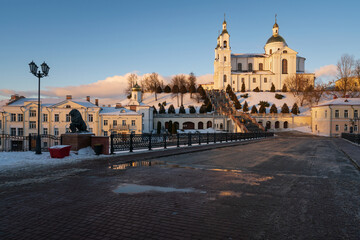 Fototapeta na wymiar View of the Holy Spirit Monastery and the Holy Dormition Cathedral on the Assumption Mountain on a winter day from Pushkin Street, Vitebsk, Belarus
