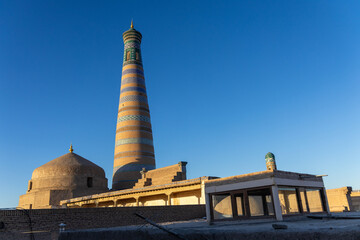 Fototapeta na wymiar Islom-Hoja Minaret, Khiva, Uzbekistan