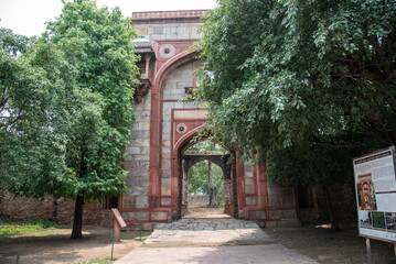 Fototapeta na wymiar Arab ki Sarai Gateway is a gateway inside Humayun Tomb complex