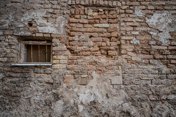 alte Mauer mit Fenster