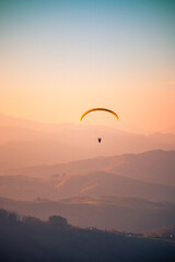 paragliding in the sunset © Iker