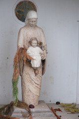 Statue Vierge Marie avec Jésus