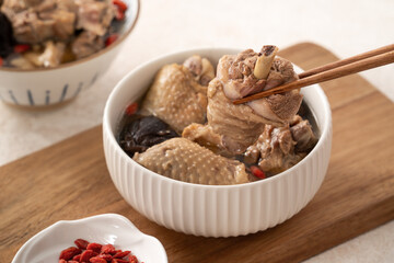 Delicious shiitake mushroom chicken soup, traditional Taiwanese soup.