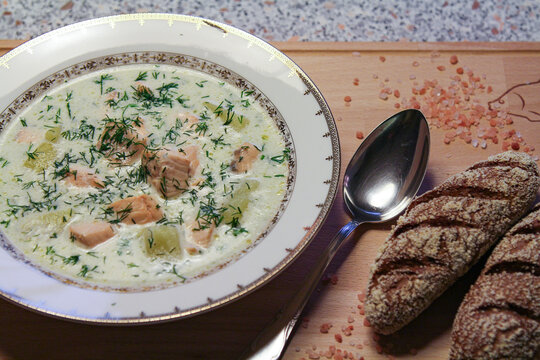 Finnish Salmon Soup (Lohikeitto). Norwegian creamy salmon soup.