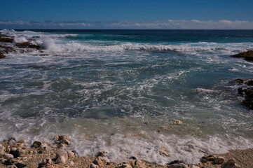 waves on the beach in hawaii