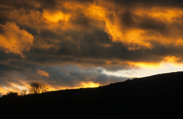 coucher de soleil, nuages, Causse Mejean, Parc naturel régional des Grands Causses, 48, Lozère, France