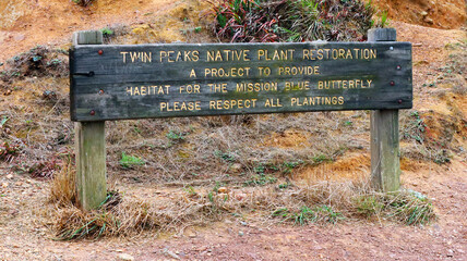 San Francisco, California: sign of Twin Peaks native plant restoration, a project to provide habitat for the Mission Blue Butterfly - 724027434