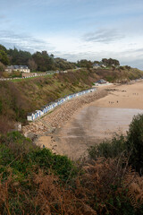 Fototapeta na wymiar Cabanes de bord de plage en Normandie
