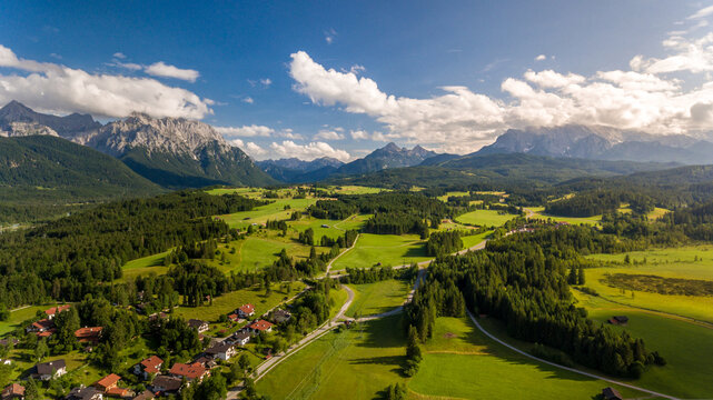 Kr&uuml;n bei Mittenwald in Bayern, Deutschland