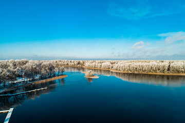 Jezioro Kisajno, zima, z drona