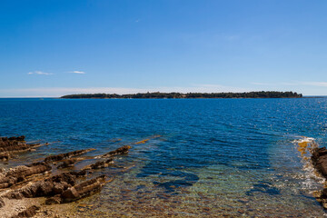 ile sainte marguerite, cannes, France, vue sur la plage et la mer, paysage, ciel bleu, vacances, tourisme