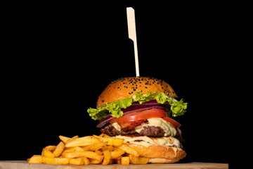 Delicious and provocative burger prepared with artisanal meat, vegetables, artisanal brioche bread...
