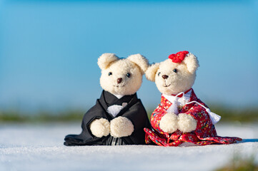 雪原とウェディングくまさん