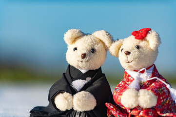 雪原とウェディングくまさん