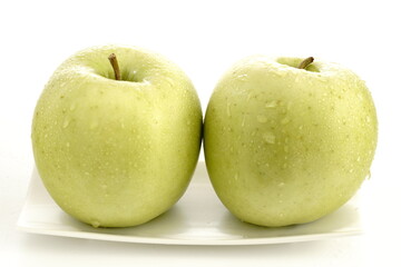 新鮮な林檎 サンむつ 青森県産