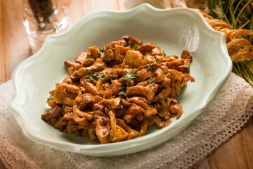sauteed chanterelles mushroom with garlic and parsley