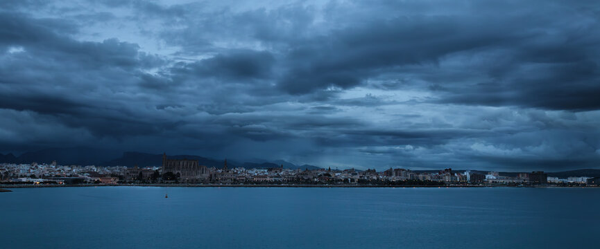 Tormenta en Mallorca desde el barco