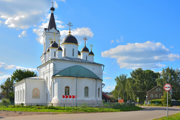Fototapeta na wymiar Tver, the Orthodox Resurrection Cathedral 