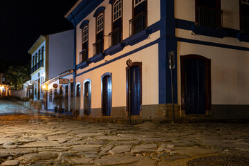 Encanto Noturno: As Ruas de Tiradentes, Minas Gerais