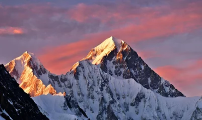 Foto auf Acrylglas K2 Enchanting Peaks: Pakistan's K2 Summit at Dawn