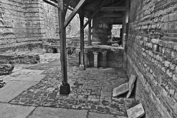 Arles, ruderi e rovine delle antiche terme romane - Provenza, Francia