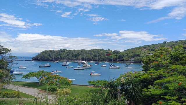 Boats at Praia da Azedinha in Arma&ccedil;&atilde;o dos B&uacute;zios - RJ, Brazil