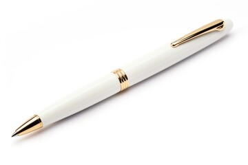 Naklejka premium Close-up wooden pen on white background