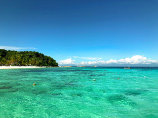 Fototapeta premium Beautiful view of beach in sunny day 