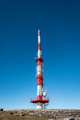 Torre de comunicação: Impulsionando a conectividade sem fios para dispositivos móveis e...