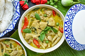 Chicken Green Curry, Thai food, thai style kitchenware ,