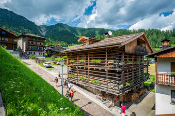 
Sauris, pearl of Carnia. Ancient village with wooden and stone houses. - 725447242
