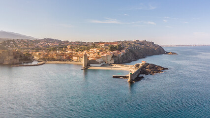 Panorama de Collioure en pays Catalan .