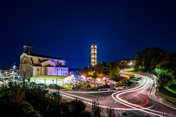 Fireworks in Cassacco. Celebrations between the cathedral and the ancient bell tower