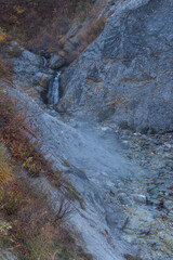日本　秋田県湯沢市の川原毛地獄の風景