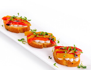 bruschetta with mozzarella and bell pepper