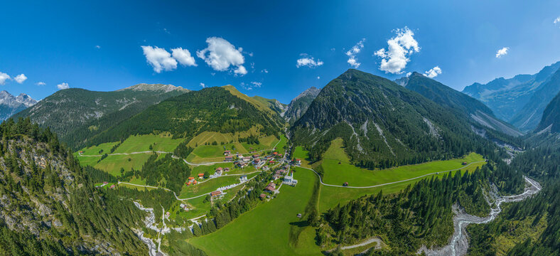 Ausblick auf Gramais im Otterbachtal, einem Seitental des Lechtals