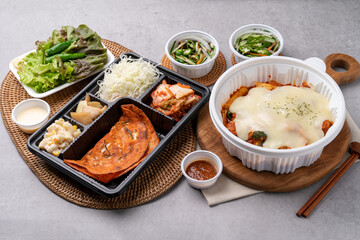 Dalgalbi, Korean food, Chuncheon, cheese, spicy buckwheat noodles, noodles, side dishes, Korean pancakes