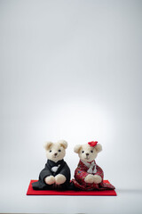 打掛を着たクマのぬいぐるみ