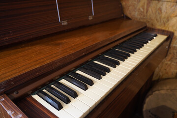 A type of organ that is both a keyboard instrument and a wind instrument. It is called ‘reed...