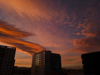 atardecer edificios
