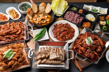 Bossam, pork, boiled pork, spicy pork ribs, ribs, pork front legs, shrimp gambas, gambas, stir-fried pork, lunchbox, Jeju, pork back ribs, - obrazy, fototapety, plakaty